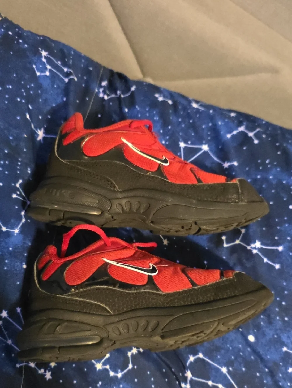 Nike AirMax Kids Red and Black Low-Top Sneakers